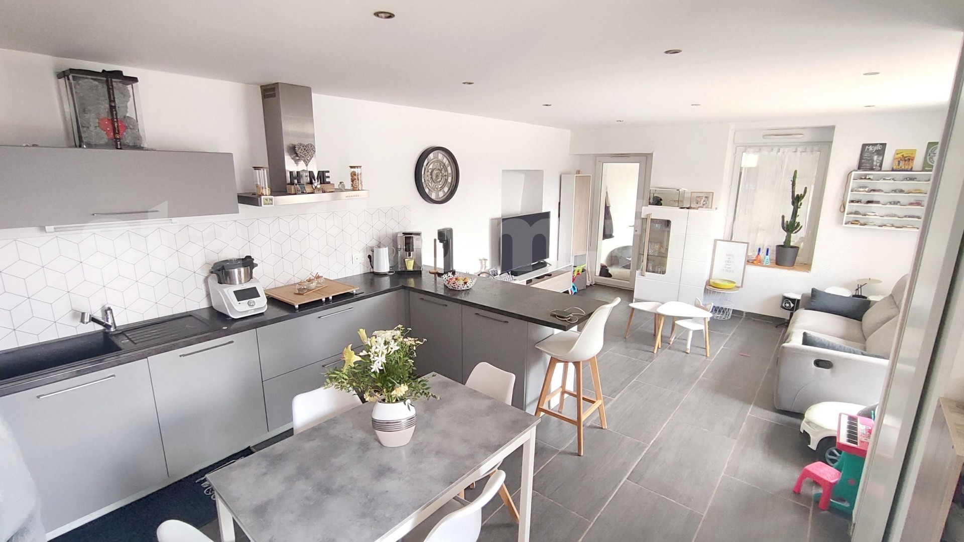 Maison – 3 pièce(s) – 80 m2