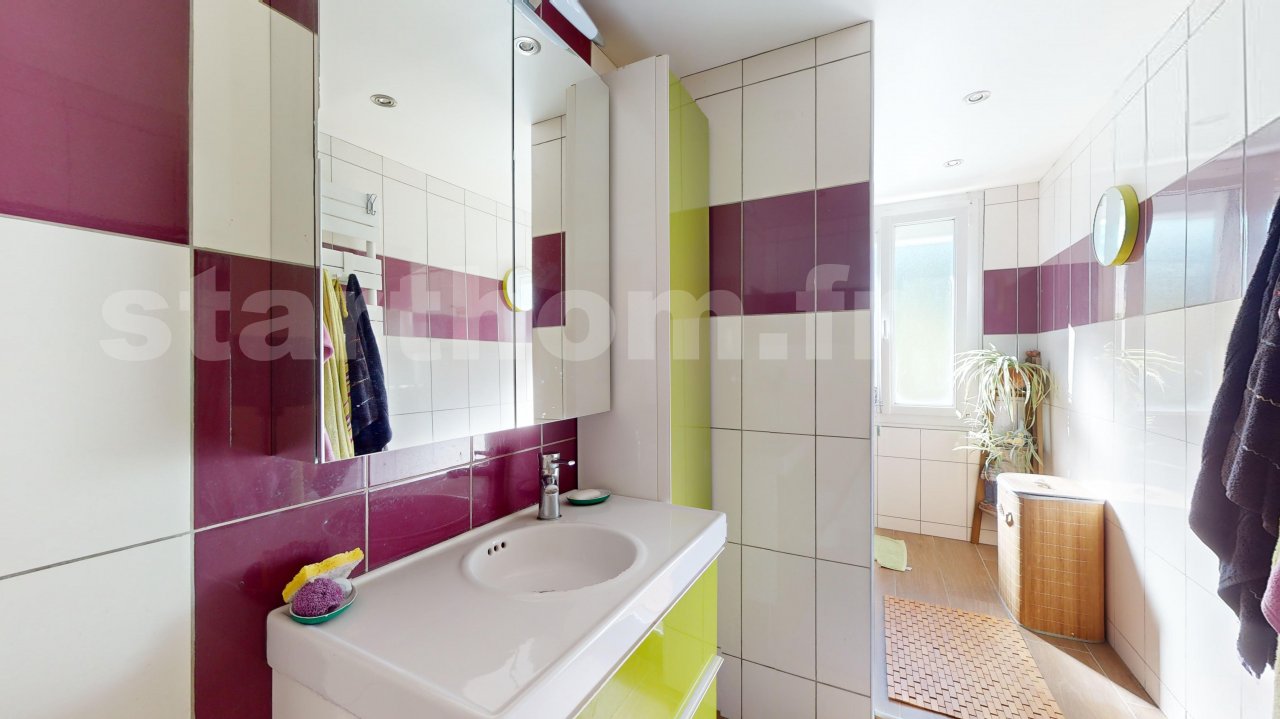 Maison – 5 pièce(s) – 142 m2