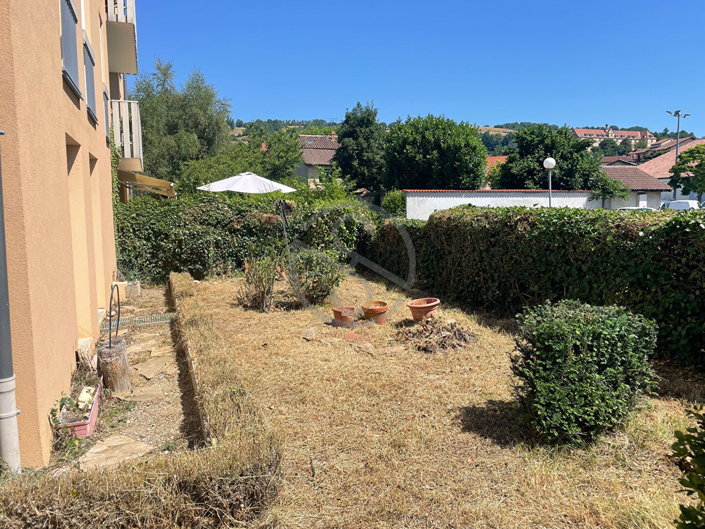 T2 RDC avec grand jardin privatif