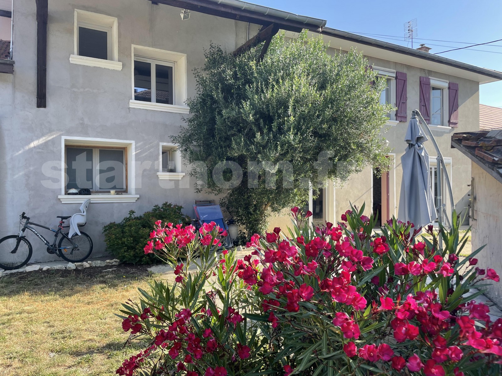 Maison – 7 pièce(s) – 184 m2