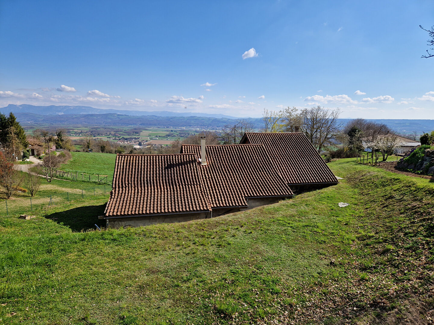 Maison 110 m2 + 50 m2 dépendance