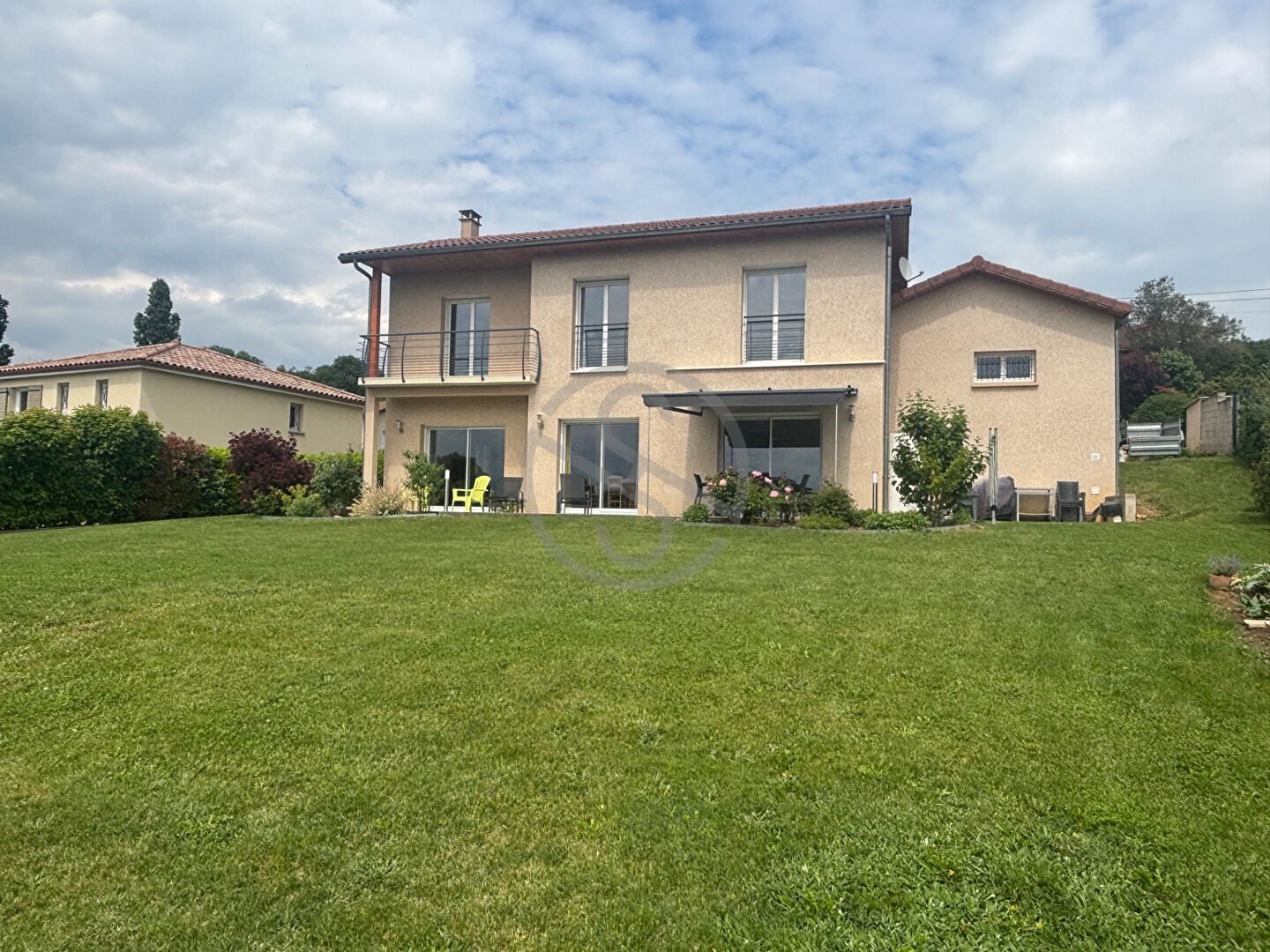 villa cotes d&rsquo;arey