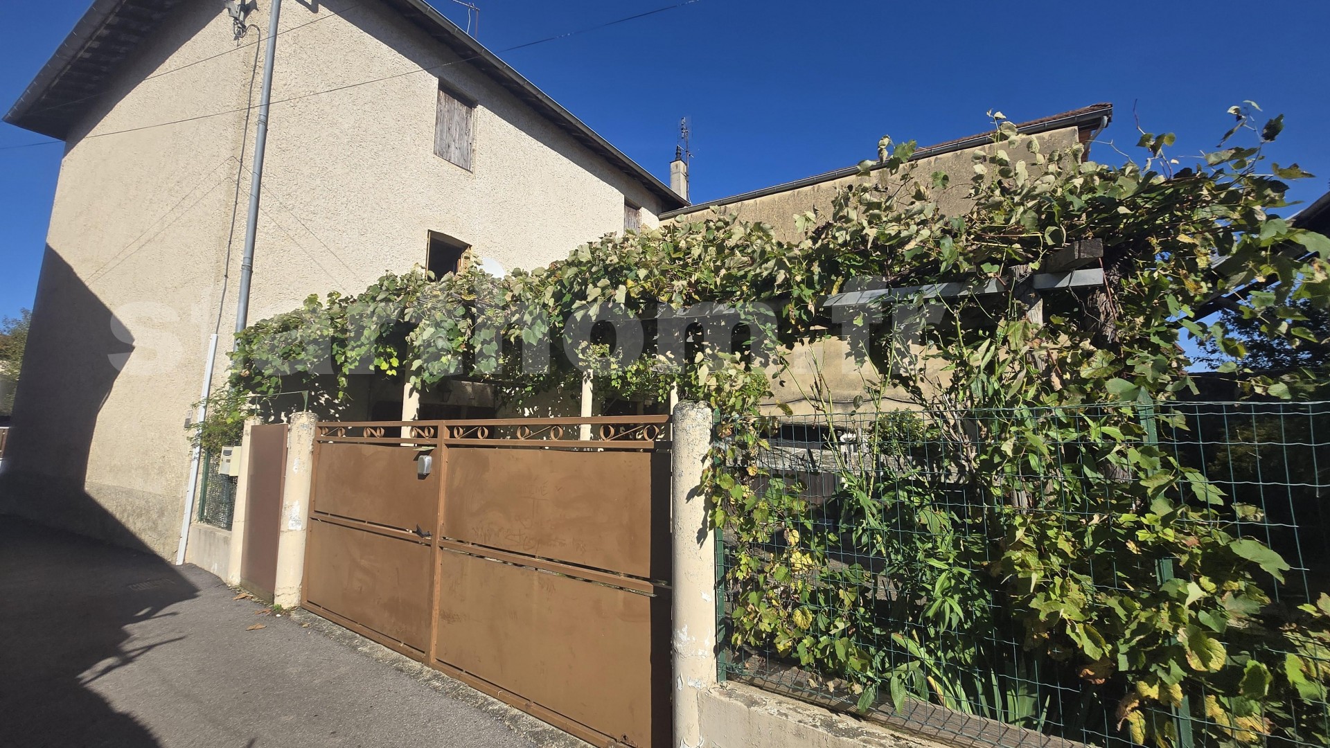 Maison – 6 pièce(s) – 140 m2