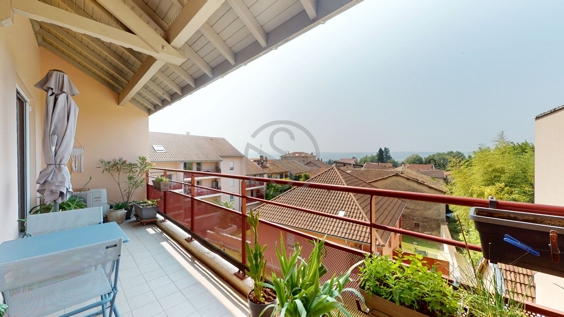 Appartement T4 de 82m2 + double garage