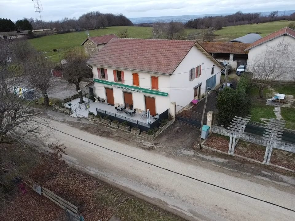 Maison +250 m2 + dépendance