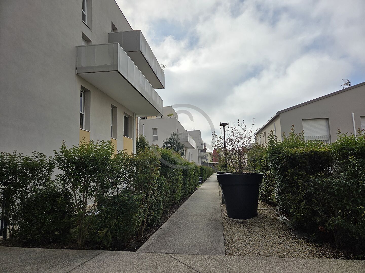 Appartement L&rsquo;isle D&rsquo;abeau 2 pièce(s) 45.89 m2