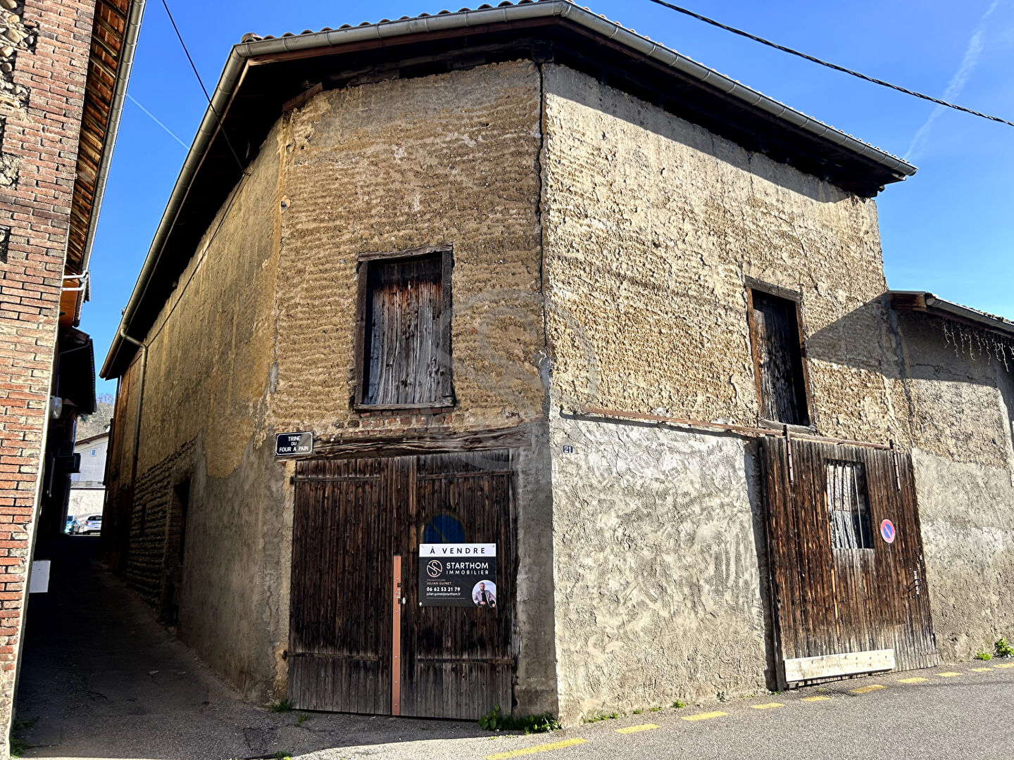 Immeuble La Cote Saint Andre – 155 m2