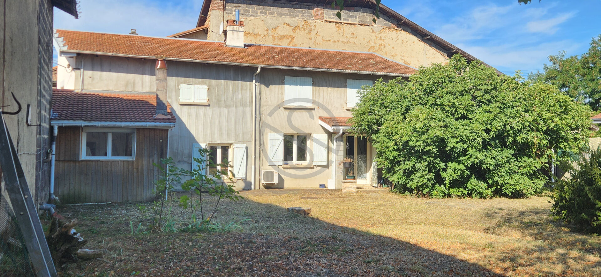 Maison  6 pièce(s) 145 m2